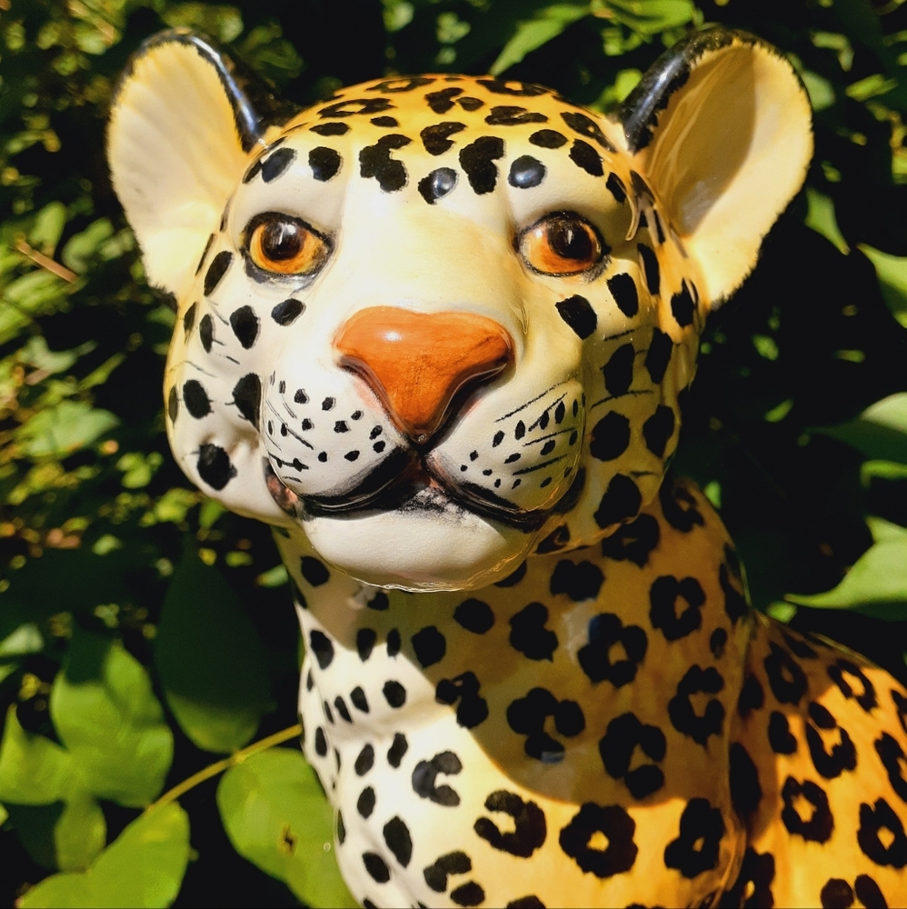 Leopard Statue